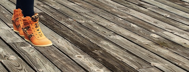 outdoor deck DIY